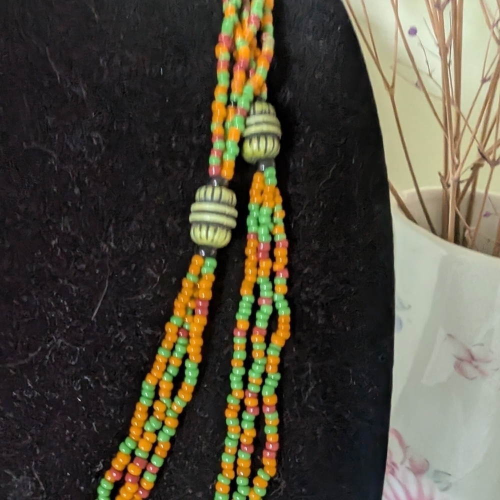 Multicolor Beaded Necklace - Picture 5 of 10